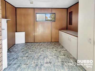 427 Wheelers Lane, Dubbo