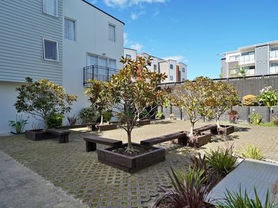 12 / 6 Islington Avenue, New Lynn