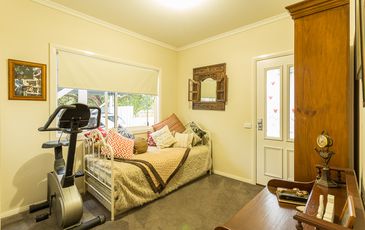 5 St Georges Road, Beaconsfield Upper
