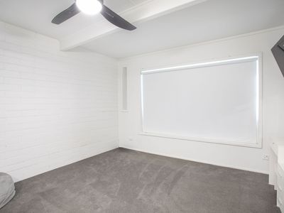 67 The Lakes Way, Forster