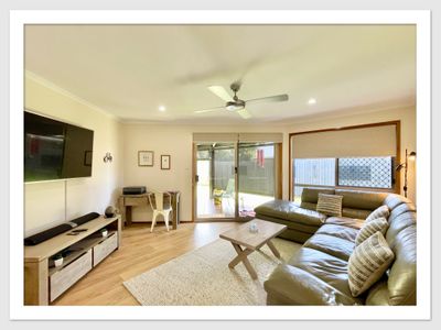 11 King Arthur Court, Urangan