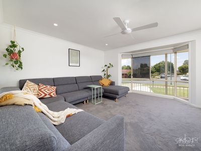 49 KINGFISHER DRIVE, West Wodonga