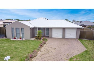 13 Thornett Place, Dubbo