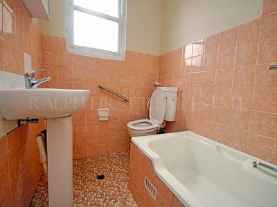 4 / 32 Hampden Road, Lakemba