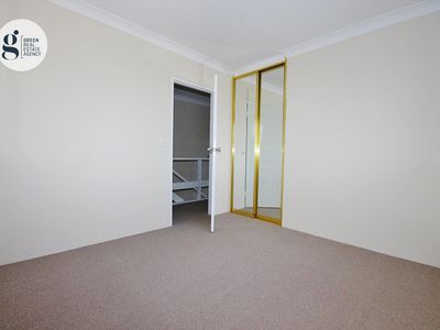 1 / 12 First Avenue, Eastwood