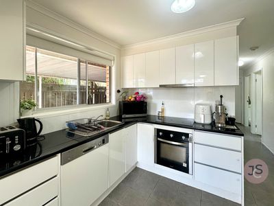 18 MARTON STREET, Shortland