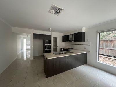 7 Caldwell Road, Williams Landing