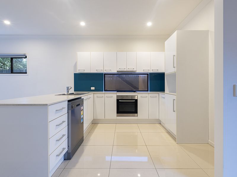 2 / 35 Broadwater Road, Mount Gravatt East