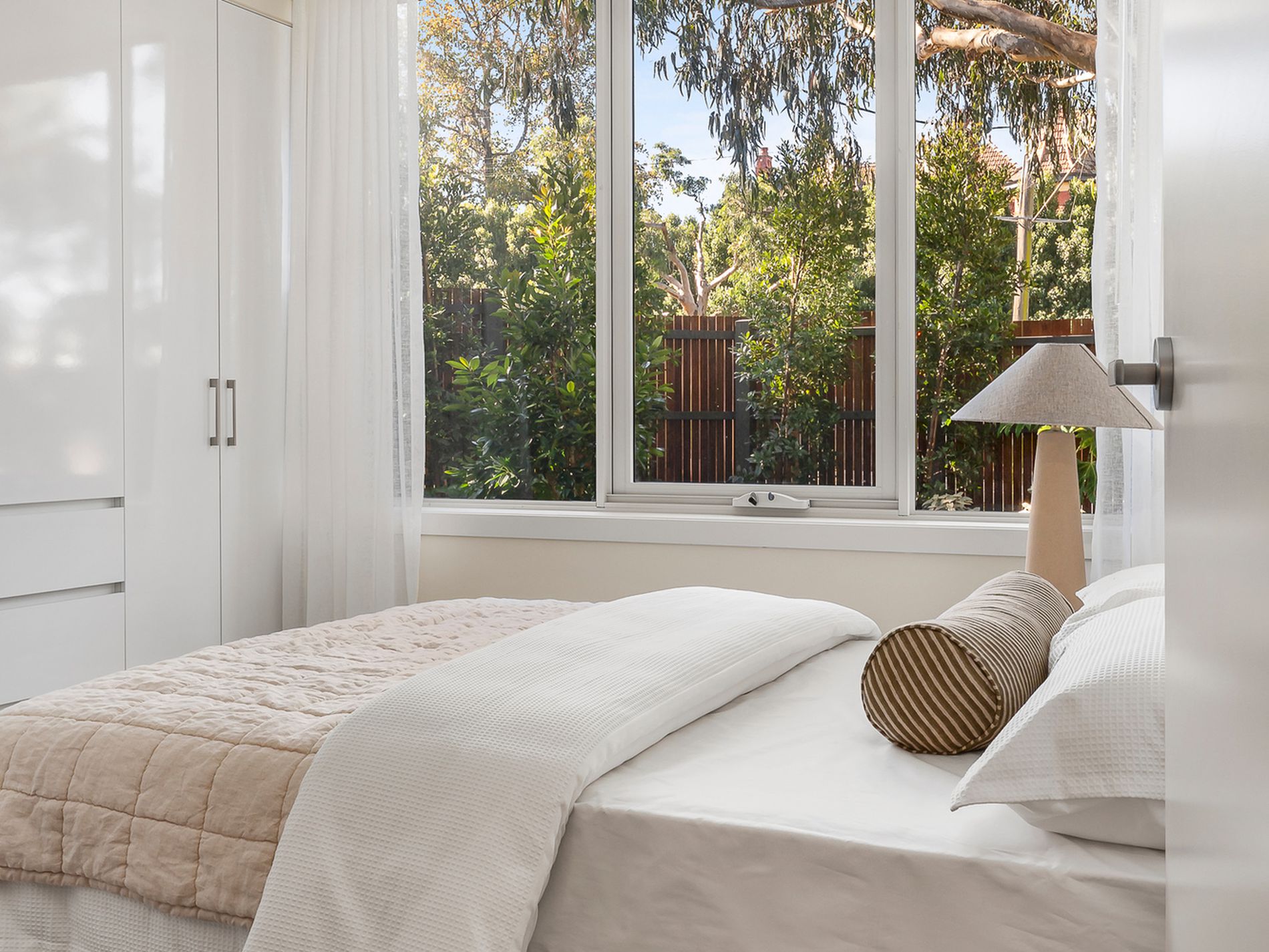 1 / 34 Auburn Road, Hawthorn