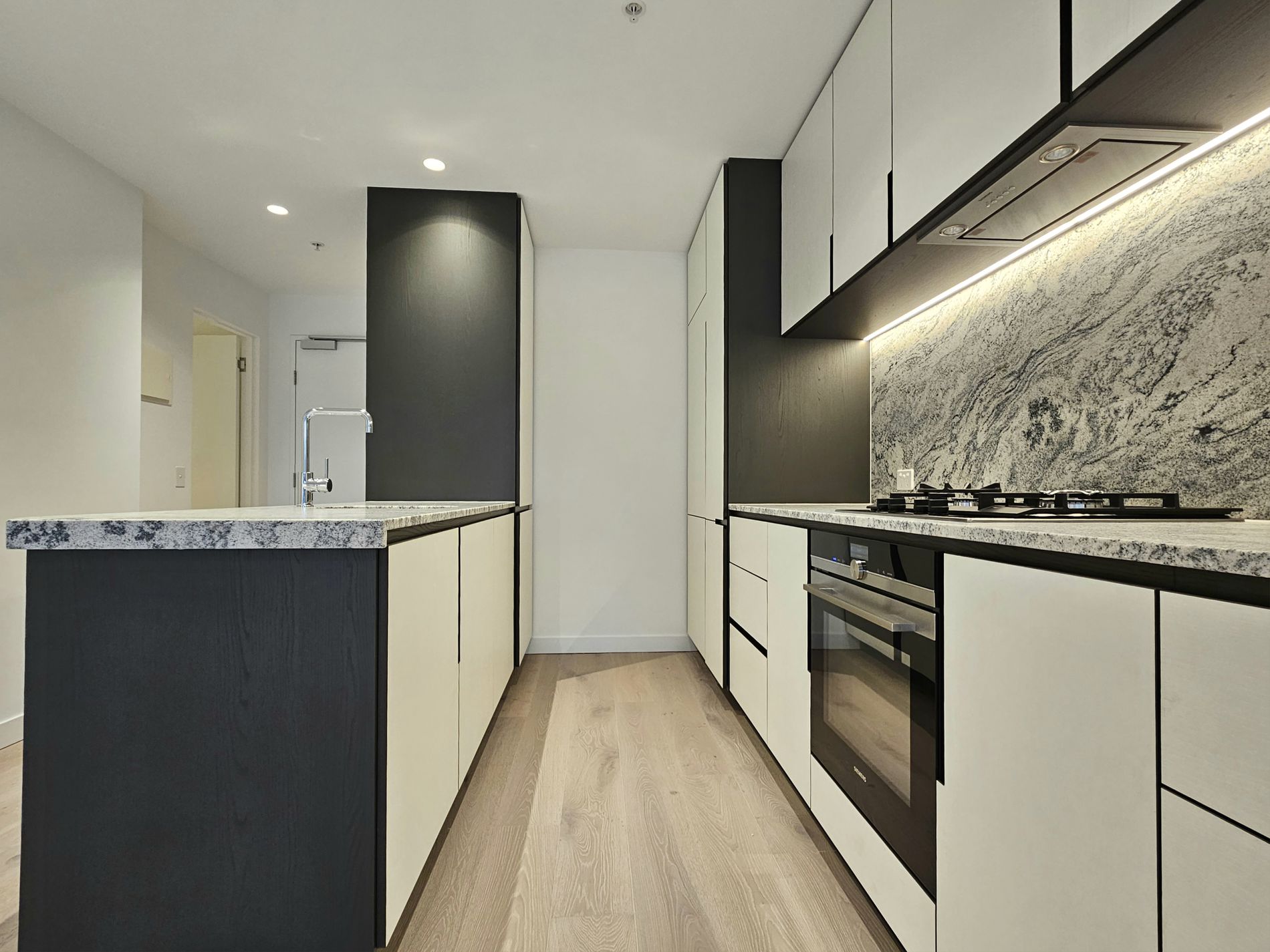 3809 / 260 Spencer Street, Melbourne