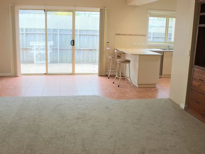 1 / 23 Vines Road, Hamlyn Heights