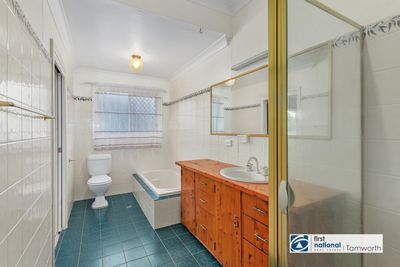 28 PETRA AVENUE, Tamworth