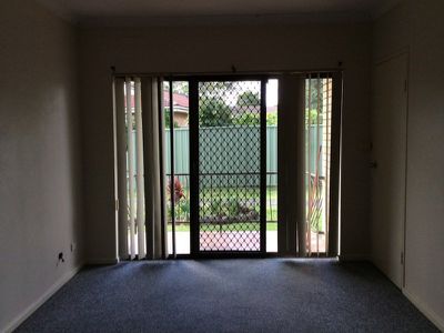 2 / 7 Windle Street, Lake Illawarra