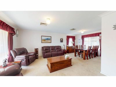 39 Murrayfield Drive, Dubbo