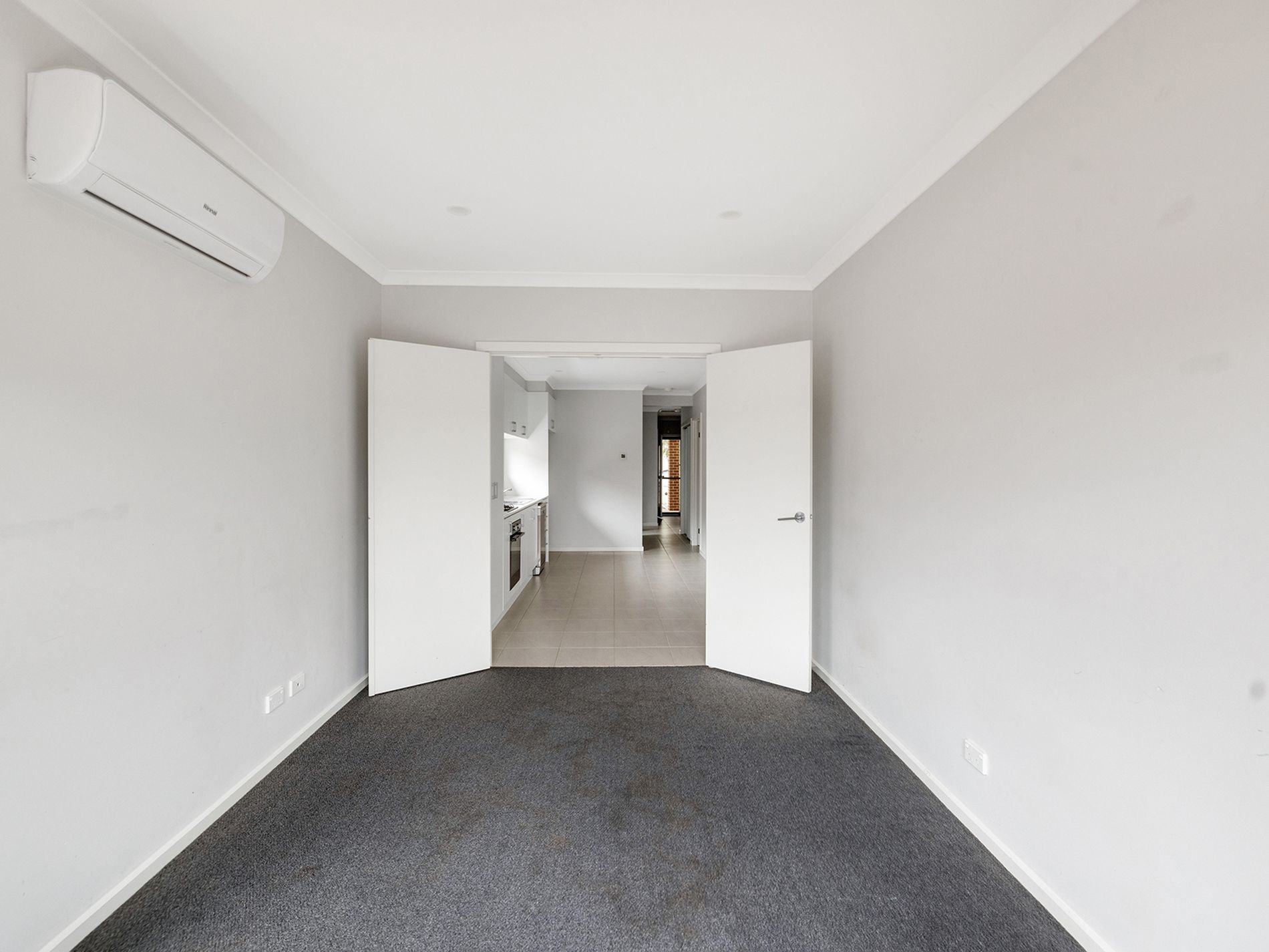 18 Distinctive Drive, Rockbank