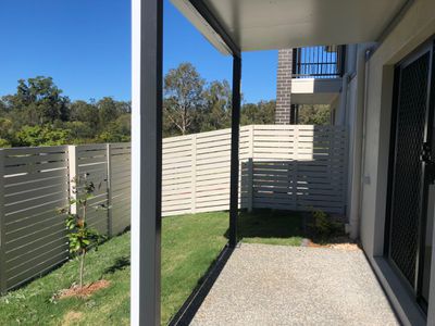 2 / 1 Goal Crescent, Griffin