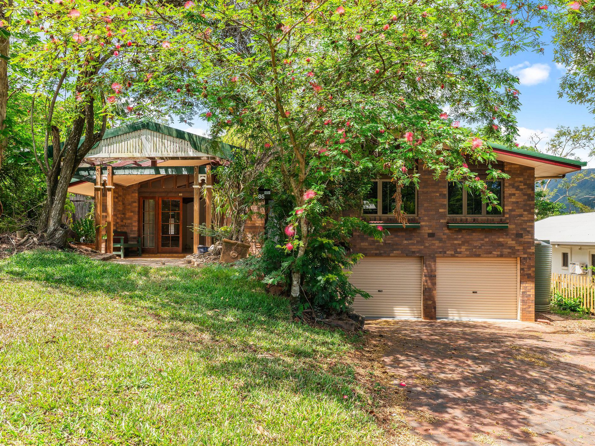 85 Cassowary Street, Freshwater