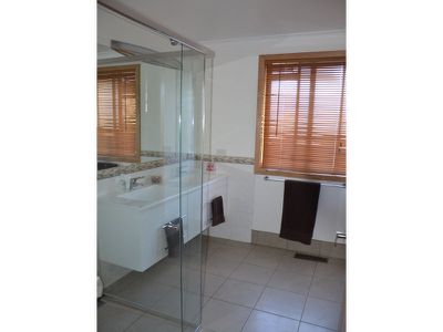 1 Charles Street , Tawonga