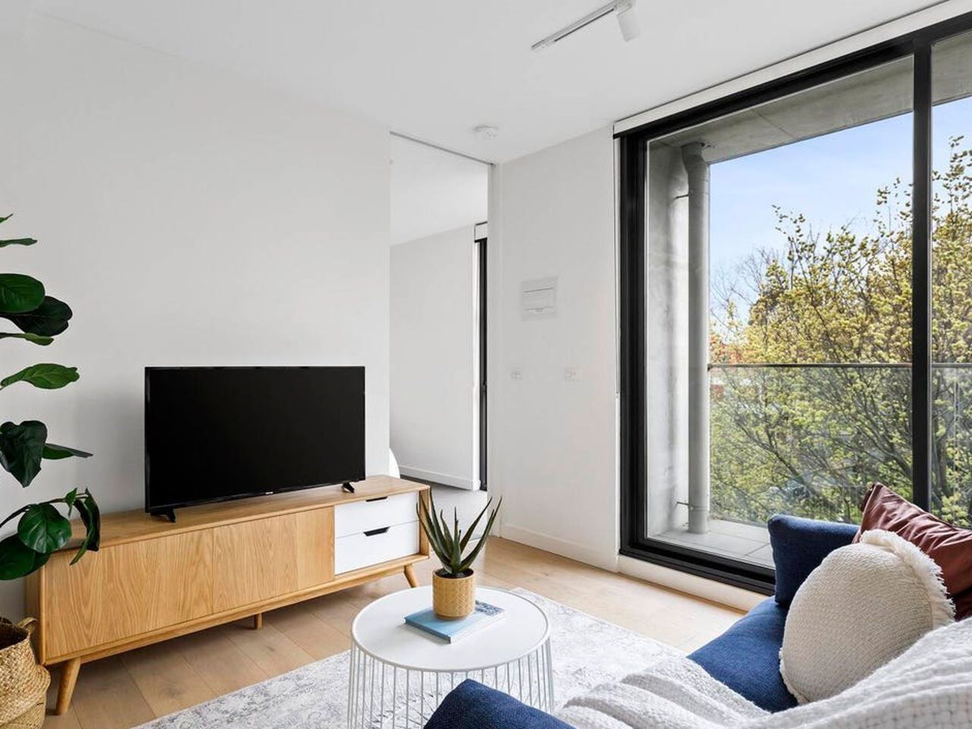 202 / 8 Princes Close, Prahran