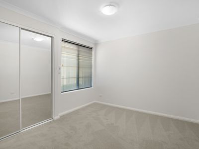 1 / 36 Epsilon Drive, Rockingham