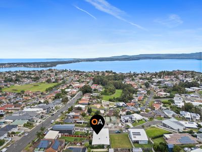 2 / 1 Backhouse Road, Lake Heights