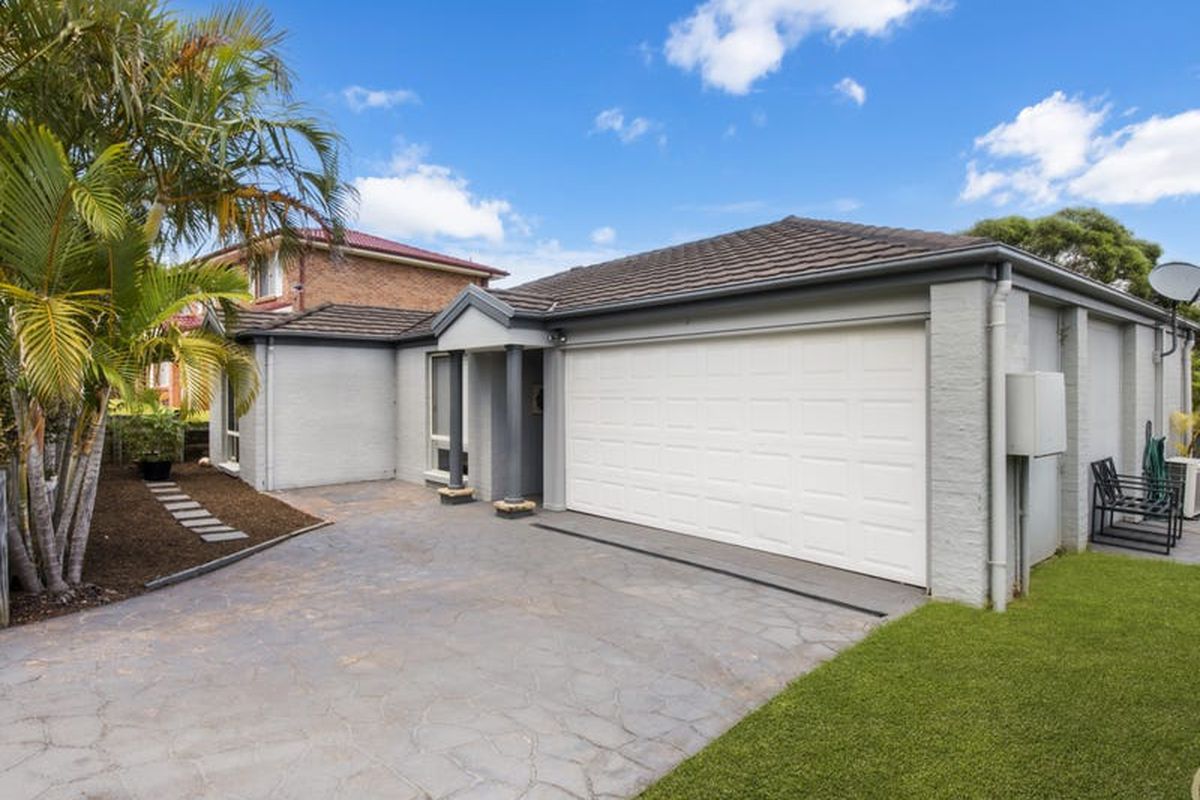 107 Bronzewing Drive, Erina