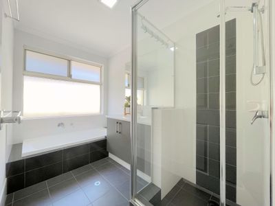 8a Yale Road, Thornlie