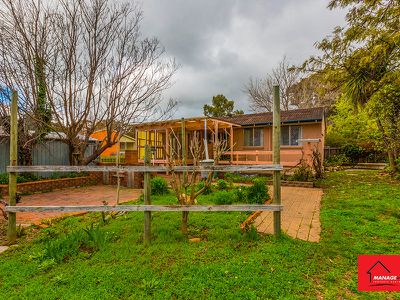 9 Sutton Place, Farrer