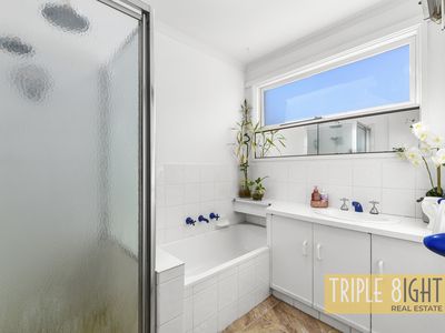 2 Thomas Court, Hallam