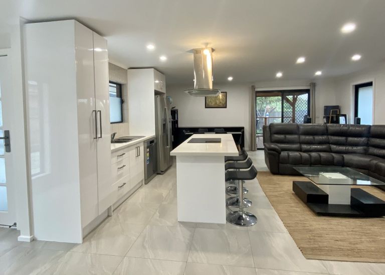 25 Hawthorn Crescent, Churchill 25 Hawthorn Crescent, Churchill
