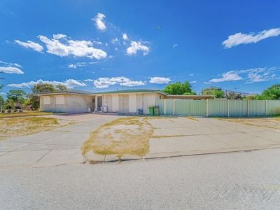 2 Newport Way, Lynwood