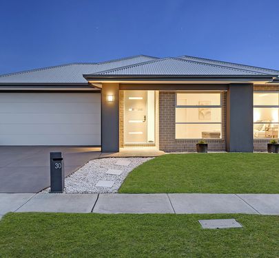 30 Shulze Drive, Clyde North