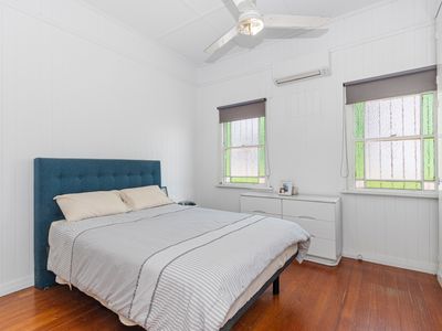 86 Eyre Street, North Ward