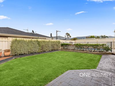24 Felix Avenue, Horsley