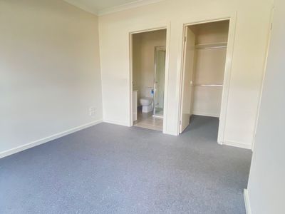 8 Joyce Street, Point Cook