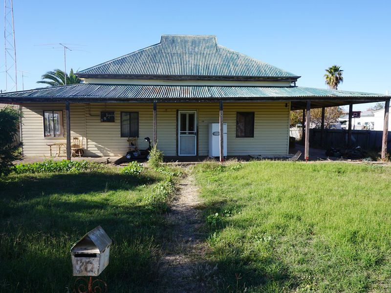 Real Estate Agent Wyalong Quade Moncrieff Livestock & Property