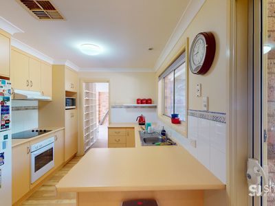 5 Ken Mcmullen Place, Dubbo