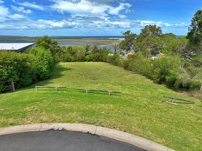 8 Brady Street, Mallacoota