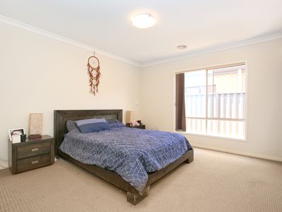 26 Edenvale Street, Manor Lakes