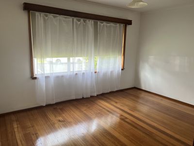 8 Olney Avenue, Thomson