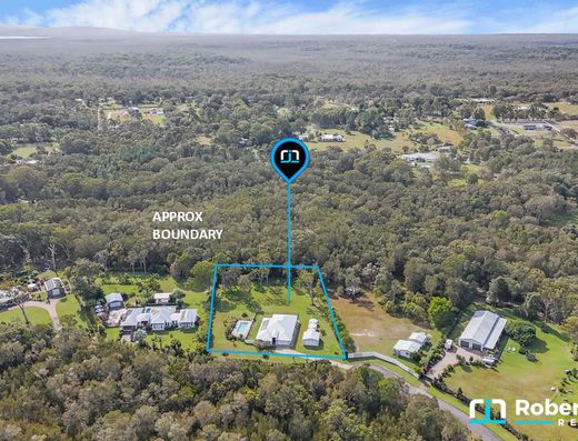 Small Acreage - Large Modern Home - Desirable Location image 2