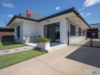 176 Scott Street, Bungalow