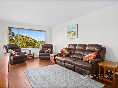 12 Robert St, Kanahooka