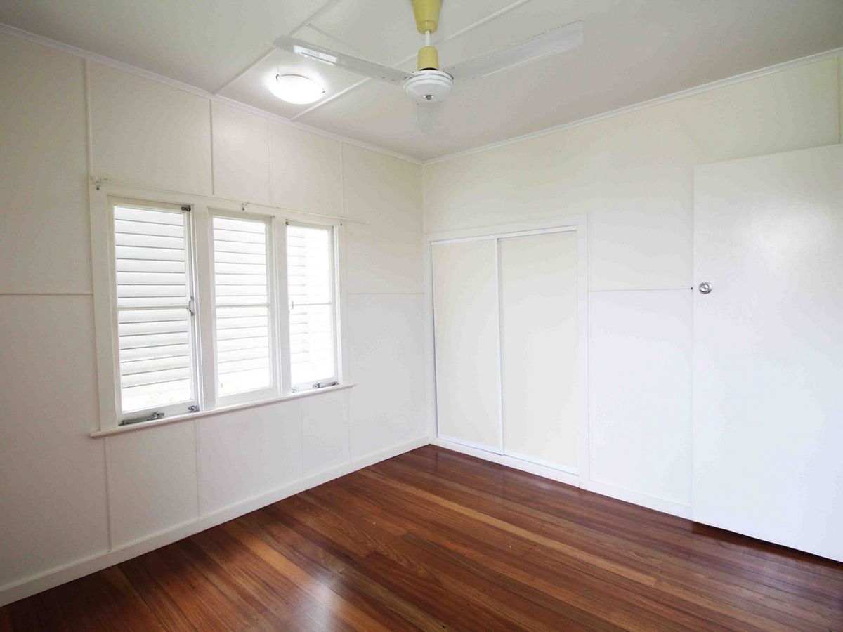27 LODER STREET, Atherton
