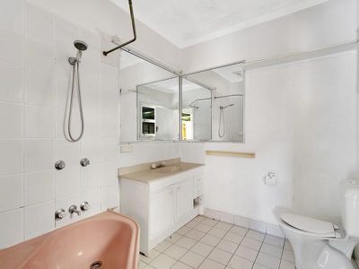 35 Back Street, Biggera Waters