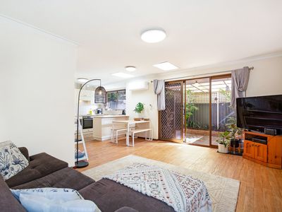 5 / 300 Preston Point Road, Attadale