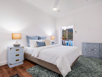 17 Shadwell Court, Caversham