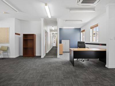 T8 / 75 Newnham Drive, Newnham