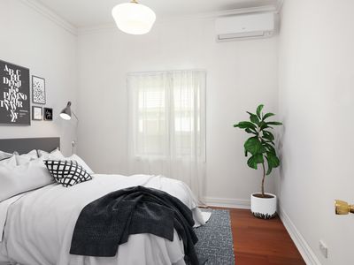 26 Collins Street, Piccadilly