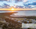 6 COORONG LANE, Coorong